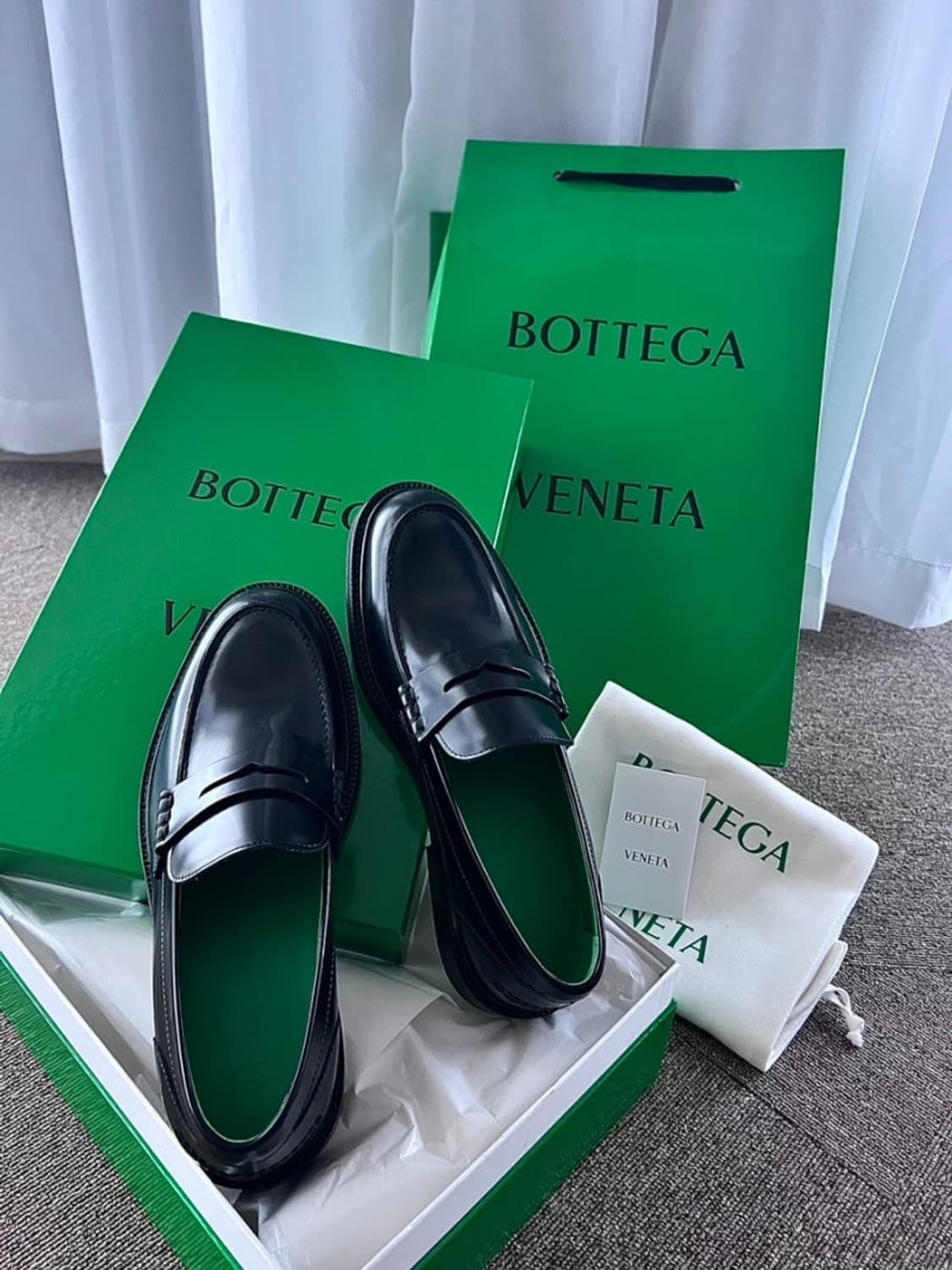 보테가베네타 타이로퍼 상품이미지1