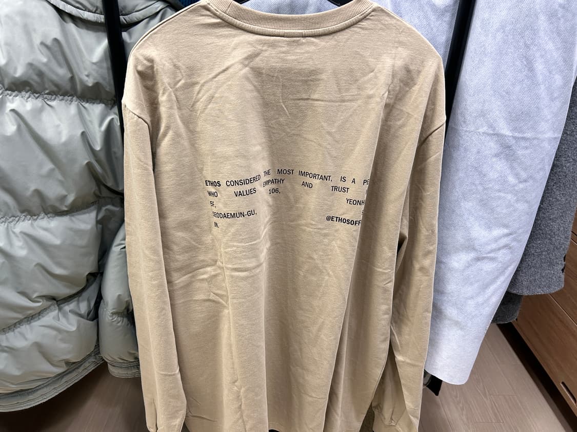 에토스 크리스마스 사은품 티셔츠 상품이미지3