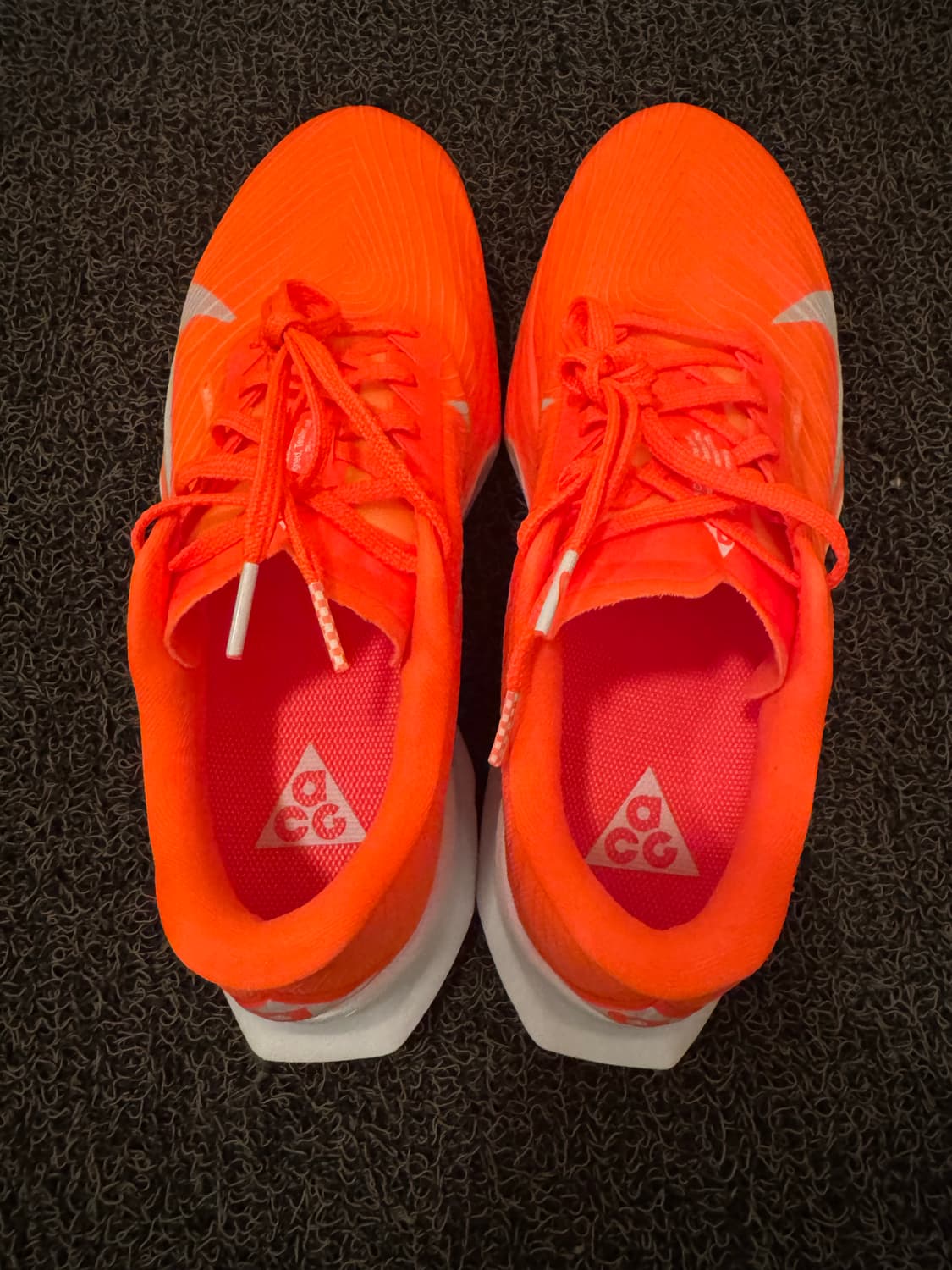 나이키 ACG 울트라플라이 트레일 하이퍼 크림슨 토탈 오렌지 상품이미지4