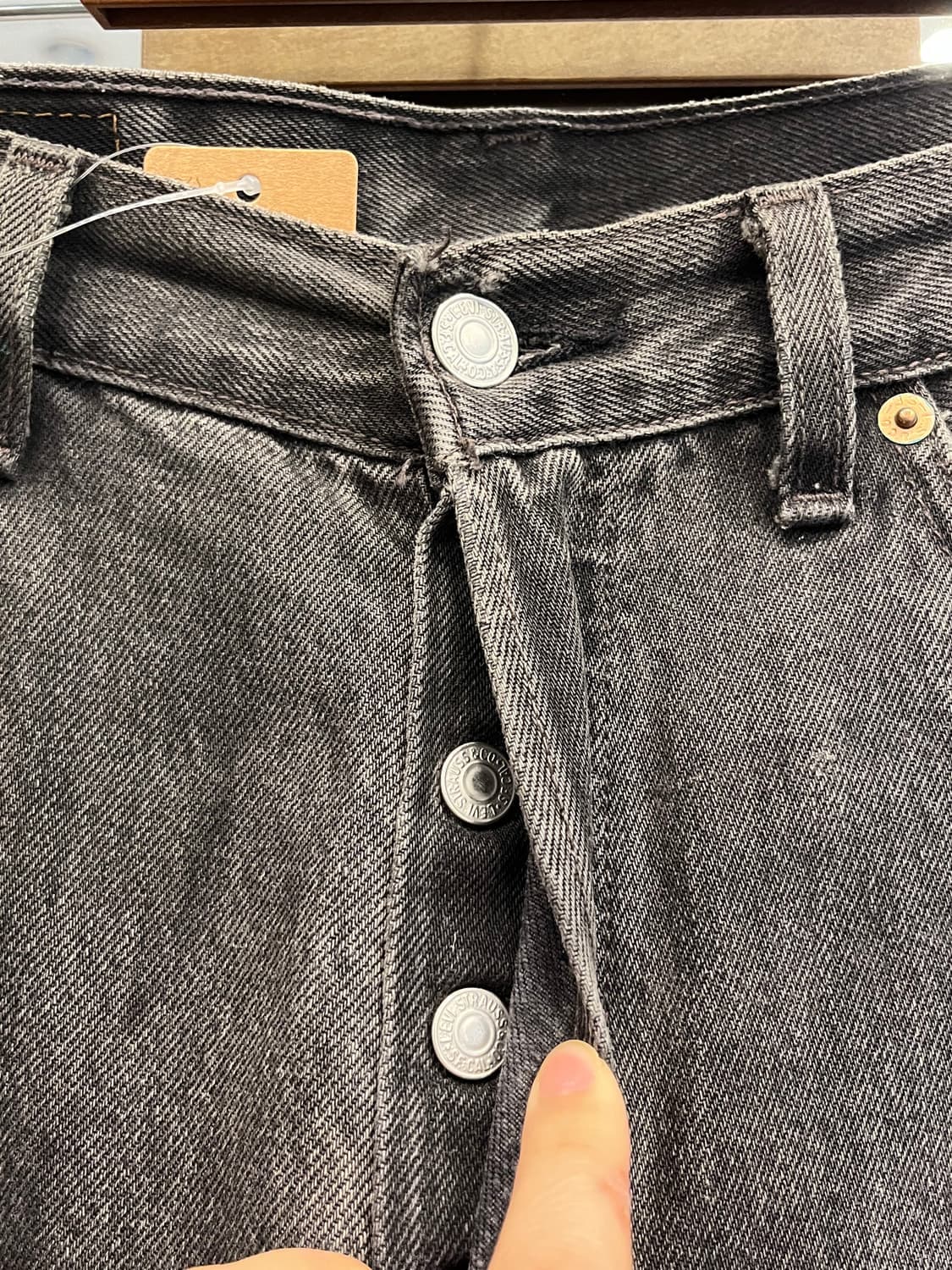 90s 리바이스 501 흑청 데님 팬츠 상품이미지2