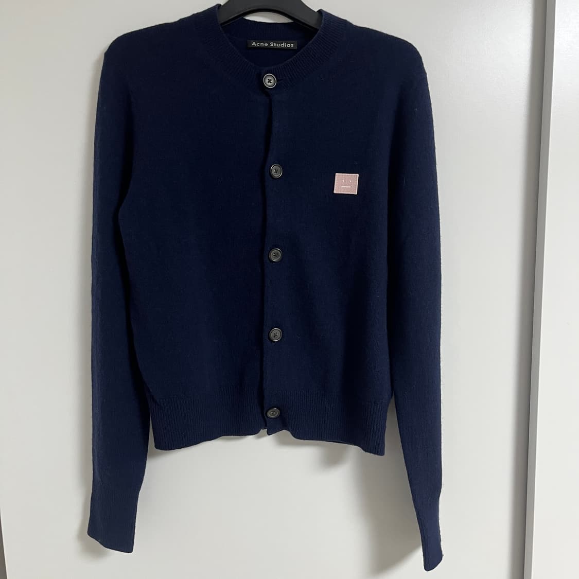 아크네스튜디오 가디건 네이비 상품이미지1