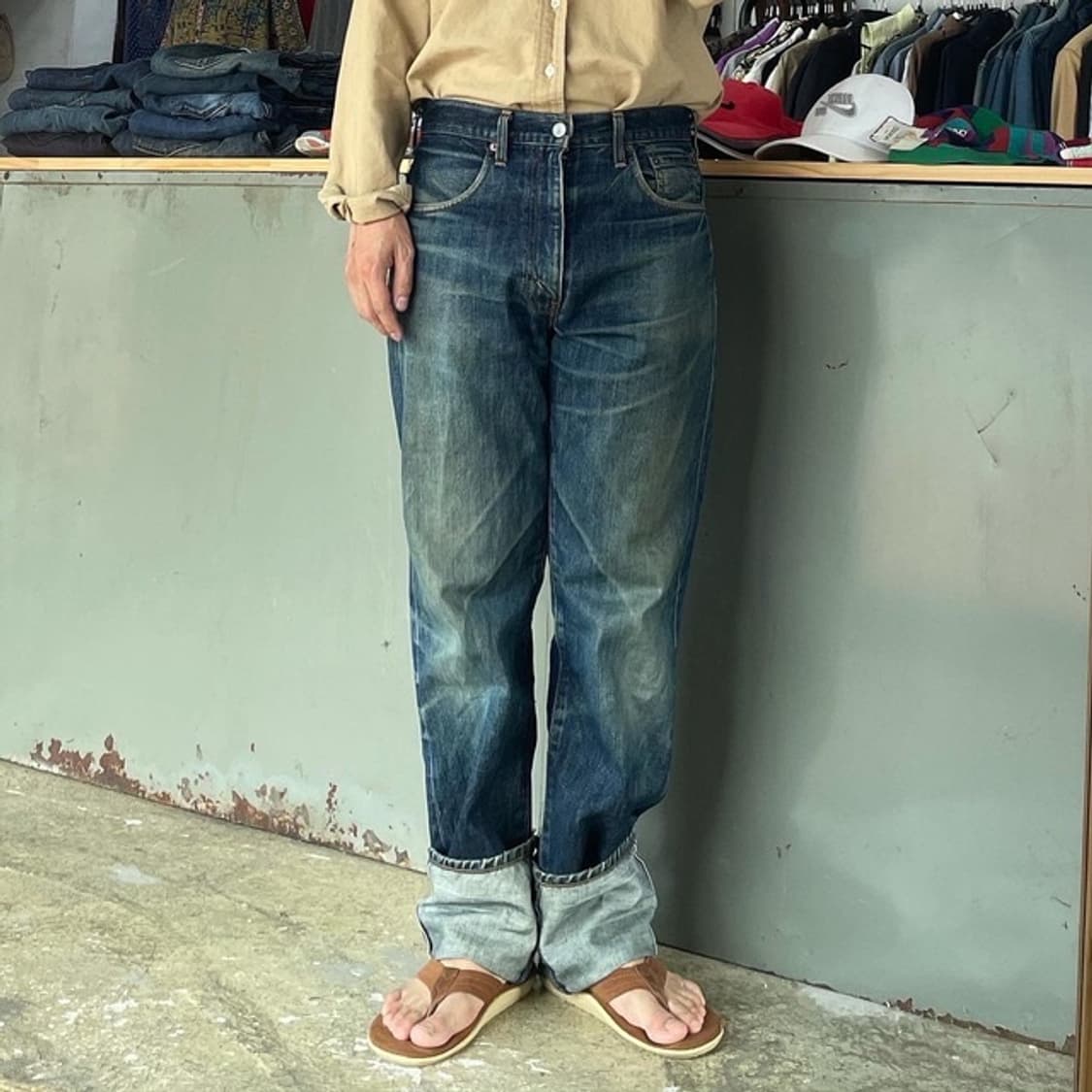 (착용컷) 리바이스 502xx 빅E 셀비지 진 (32) 상품이미지2