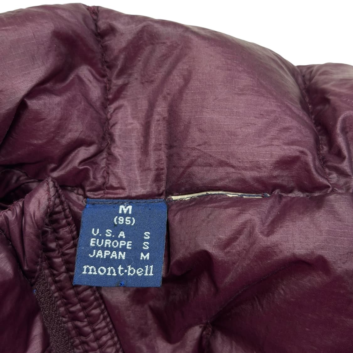 몽벨 플리즈마 1000 필파워 초경량 나일론 패딩 퍼플 버건디 M 상품이미지6