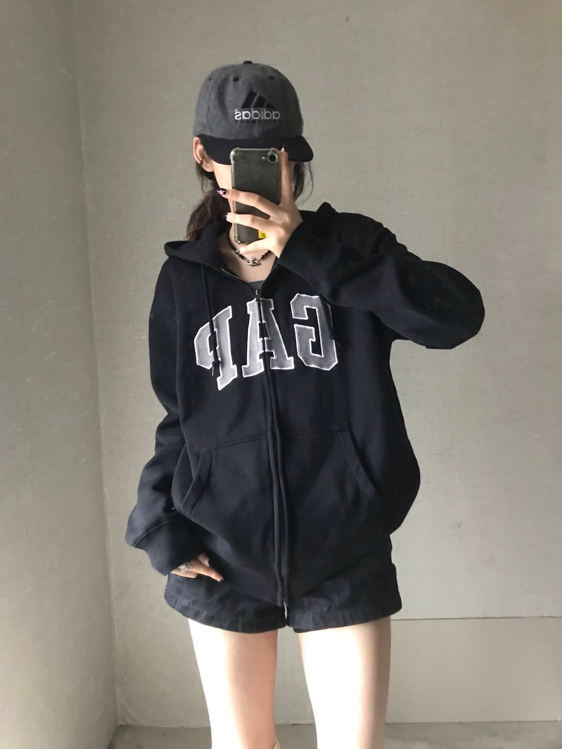 갭 블랙 후드집업 상품이미지1