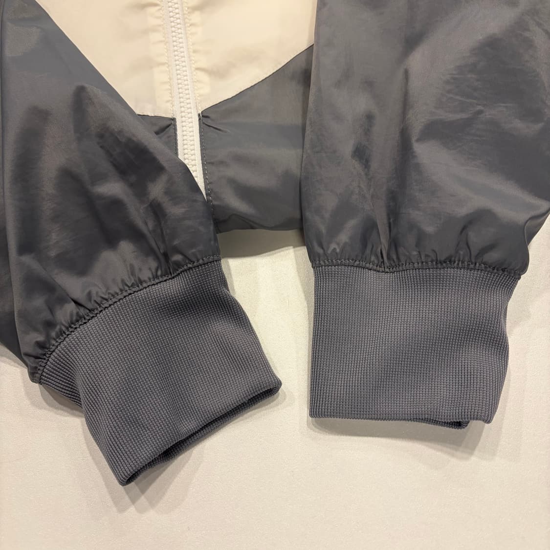 [L] 나이키 윈드러너 바람막이 화이트 회색 후드 자켓 C112 상품이미지6