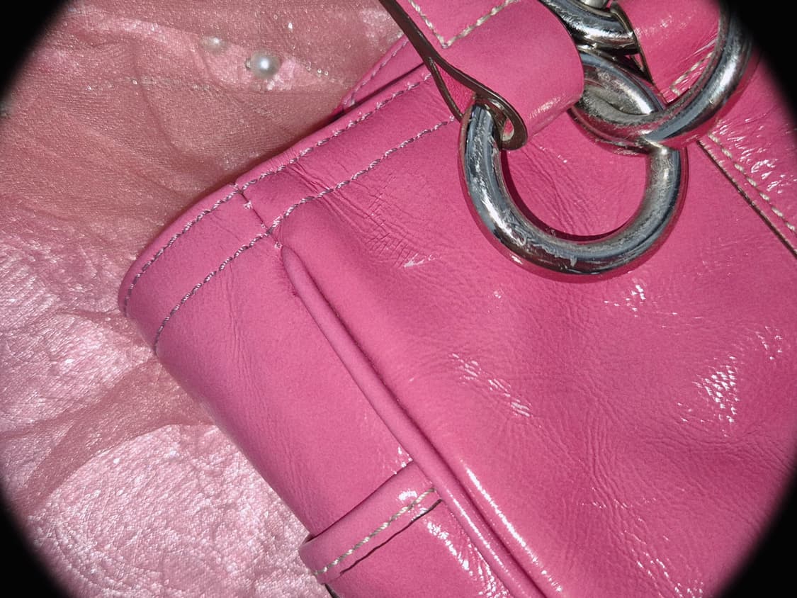 COACH Pink enamel leather Bag 상품이미지5