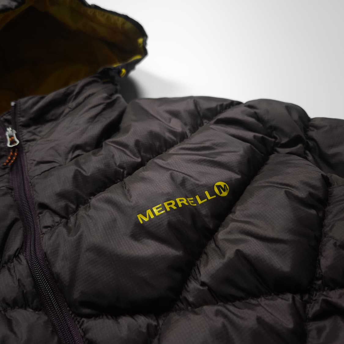 머렐 구스다운 크롭드 후드 경량 패딩 브라운 (L) 상품이미지3