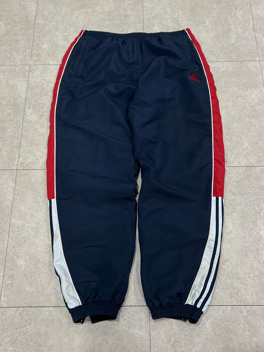 아디다스 올드스쿨 우븐 패딩 웜업 팬츠 네이비 상품이미지2