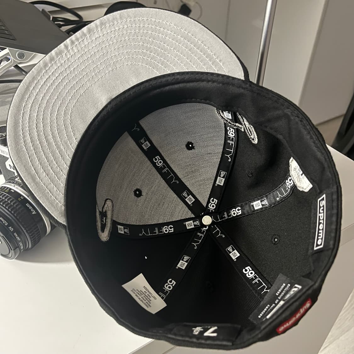 슈프림 뉴에라 멀티 s 로고 블랙 25ss 상품이미지6