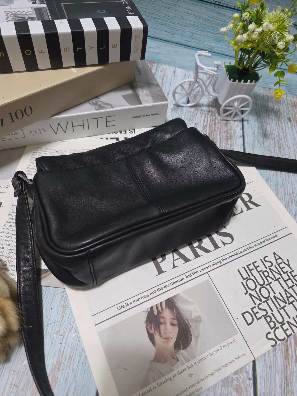 아이그너 Etienne Aigner 소가죽 블랙 숄더백 상품이미지5