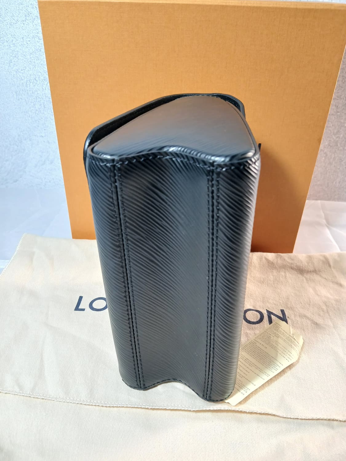 루이비통 트위스트PM 크로스백 M58723 상품이미지6