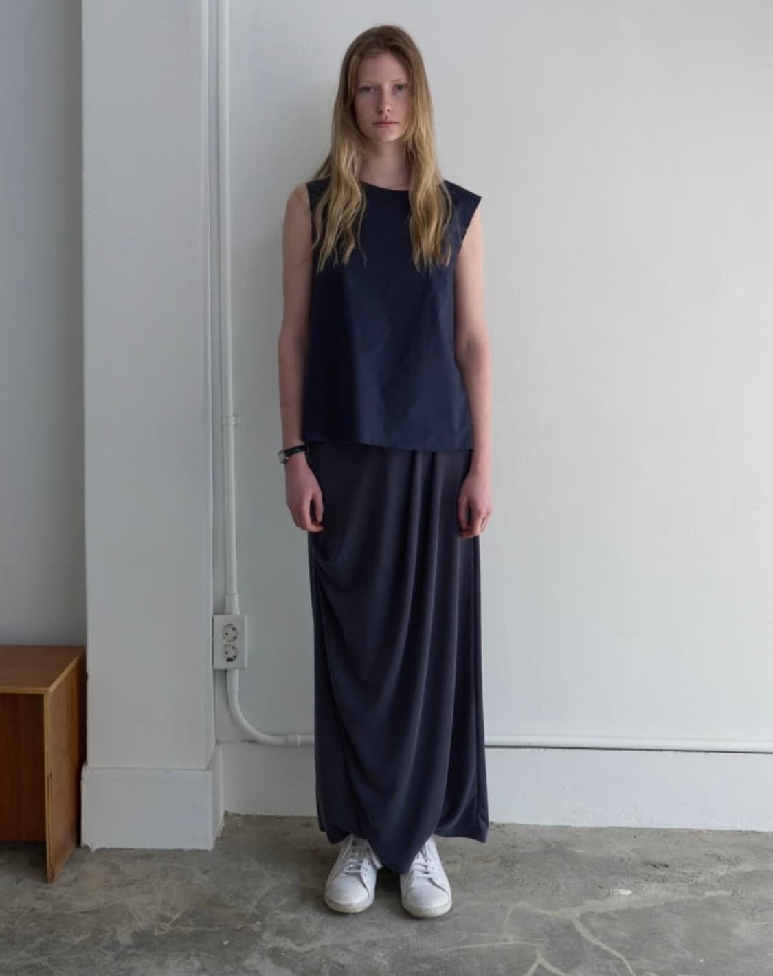 Pica 파이카 DRAPED MAXI SKIRT (navy) 상품이미지1