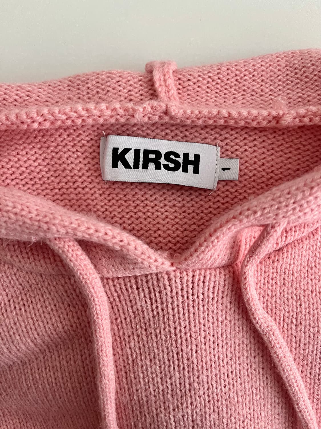 1) 키르시 스몰 체리 니트 숏 후드 핑크 상품이미지4