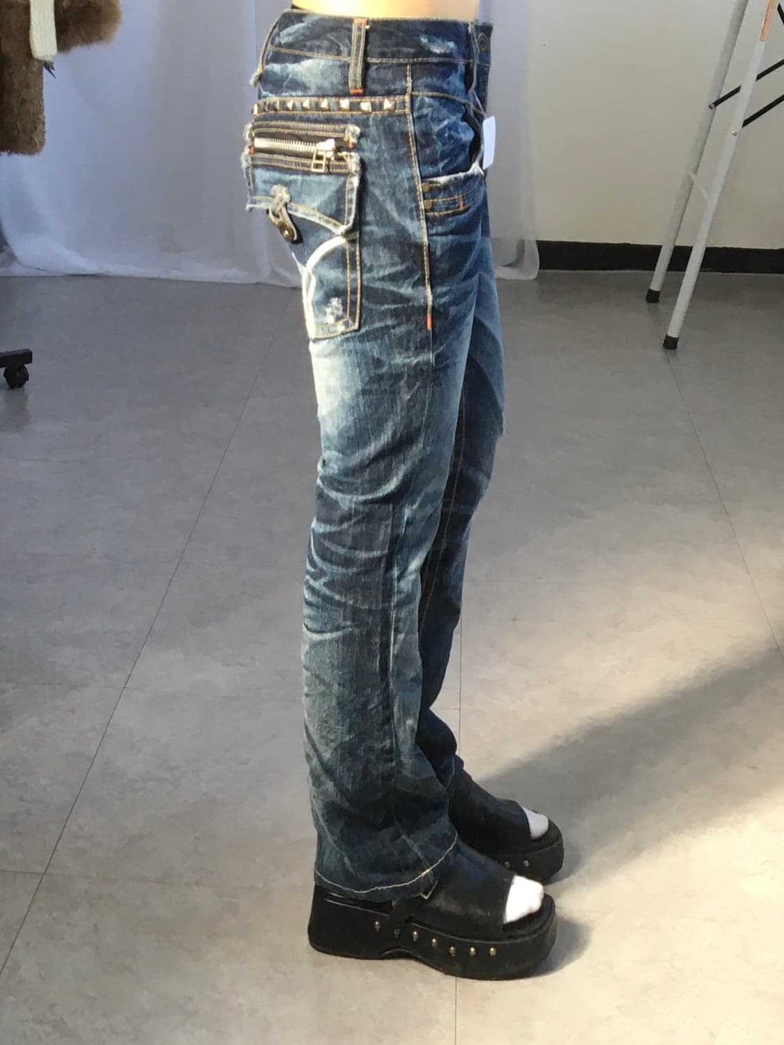 Stud point washing denim pants 상품이미지8