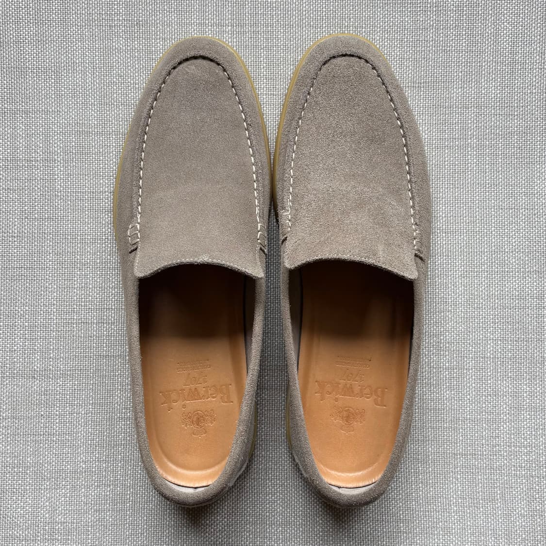 [EU42] Berwick 5191 스모크 스웨이드 슬립 온 로퍼 상품이미지8