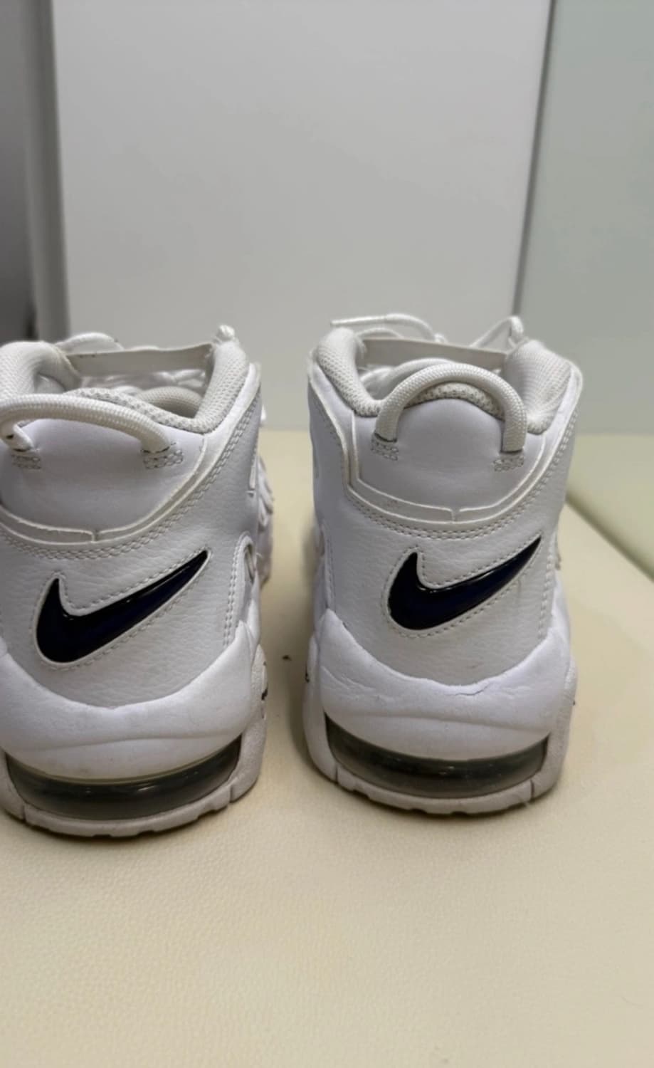 나이키 에어모어 업템포 화이트 상품이미지4