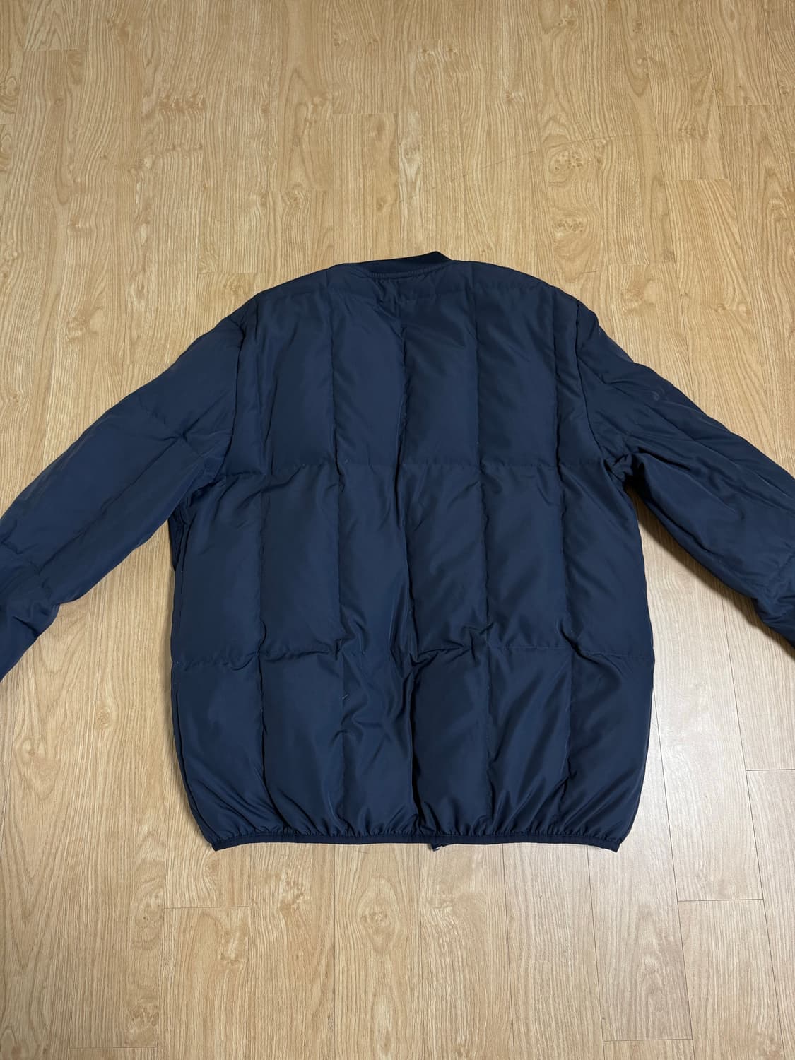 (COS)코스 리버시블 다운 패디드 집업 봄버 네이비 S 팔아요! 상품이미지6