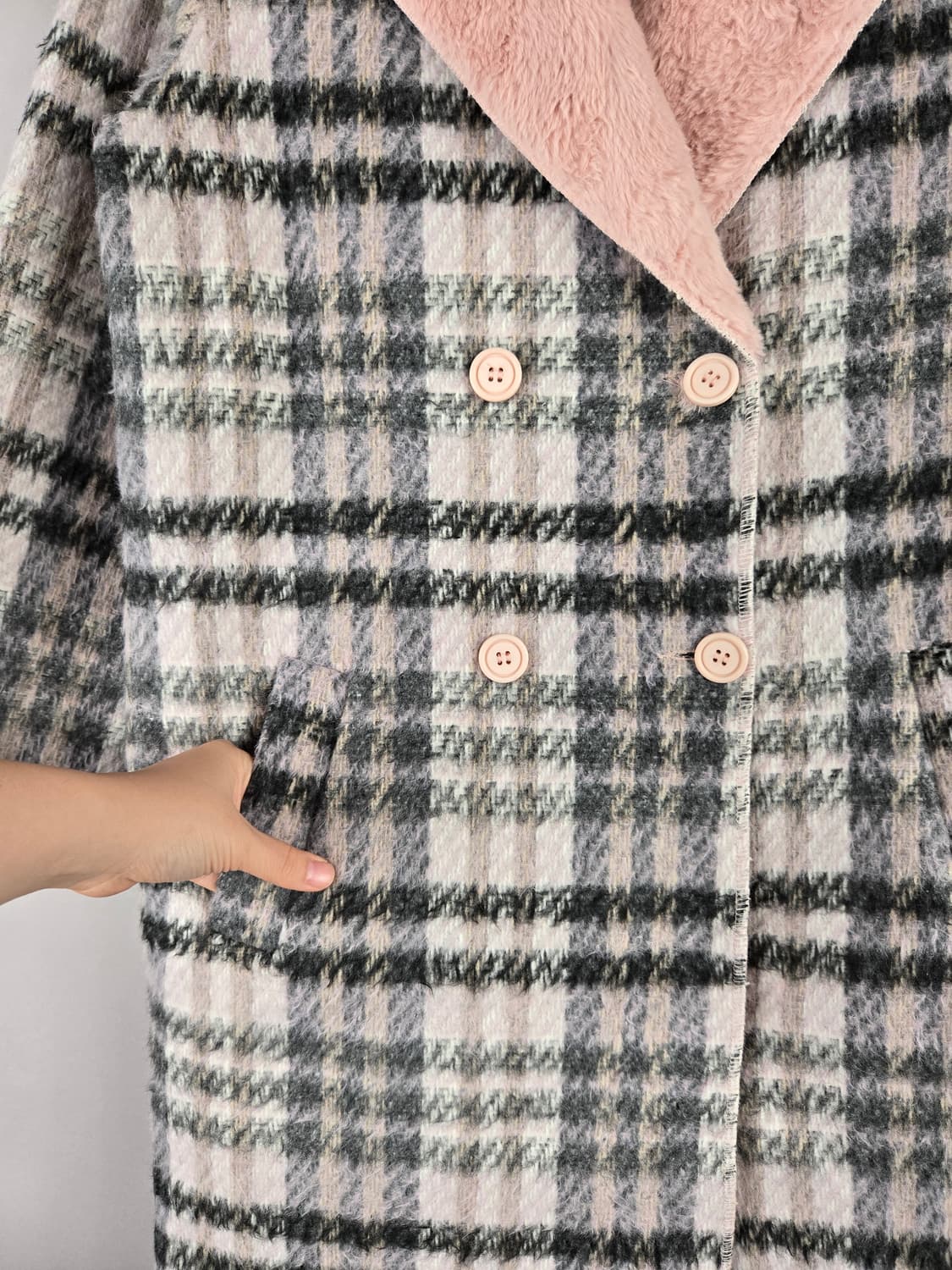 [무료배송]미스밸리걸 F 여성 페이크퍼 안감 체크 더블 롱 코트 핑크 상품이미지3