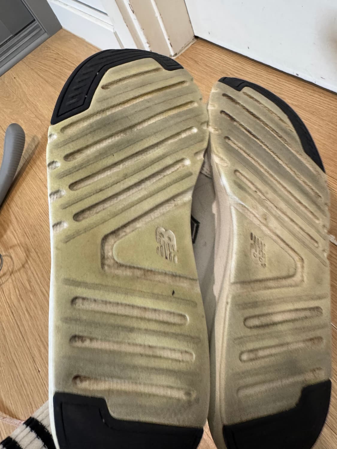 뉴발란스 109 운동화 255 상품이미지5