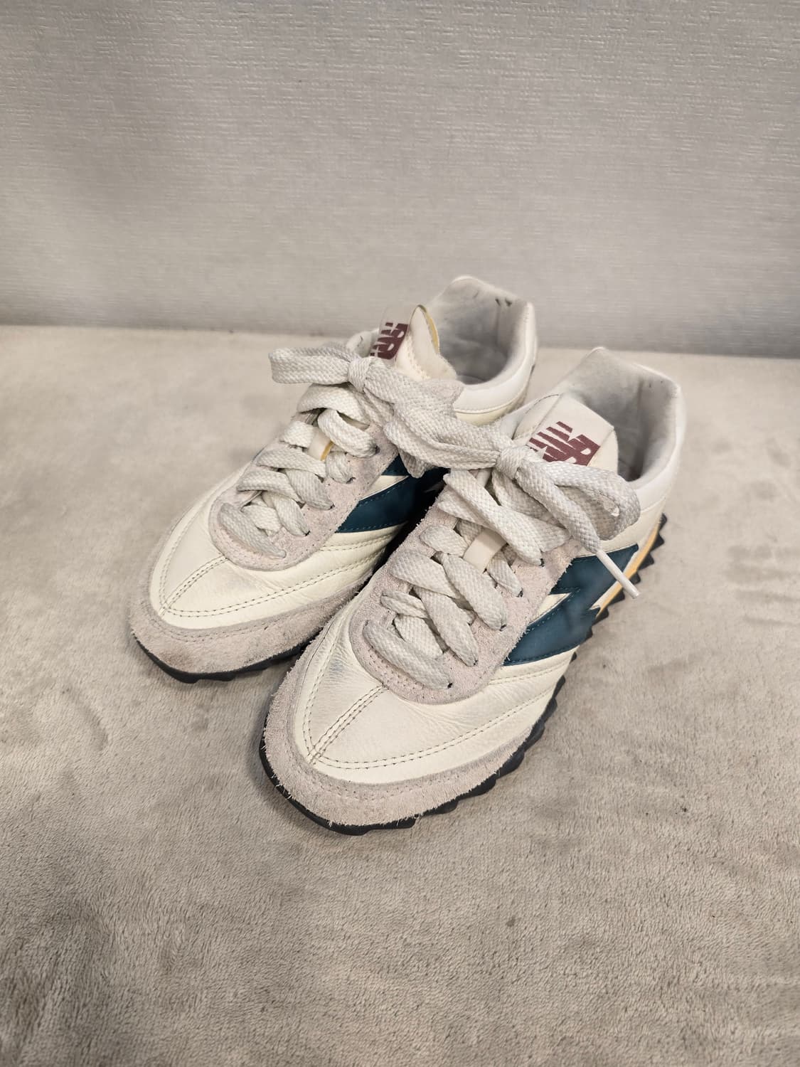 뉴발란스 RC30 운동화 225 상품이미지1