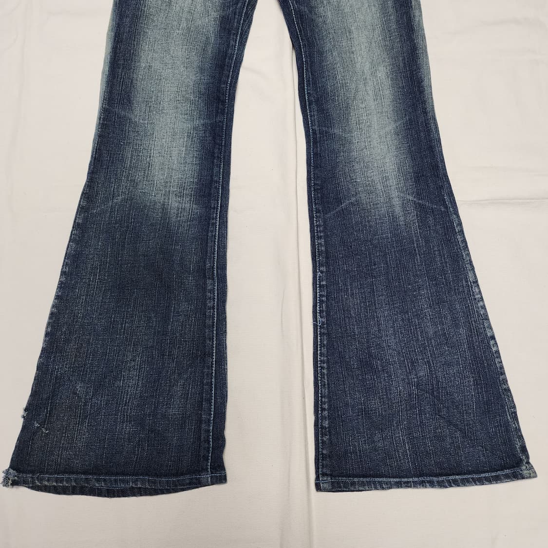 Rock&Republic Y2k 큐빅 나팔바지 부츠컷 데님팬츠 상품이미지6