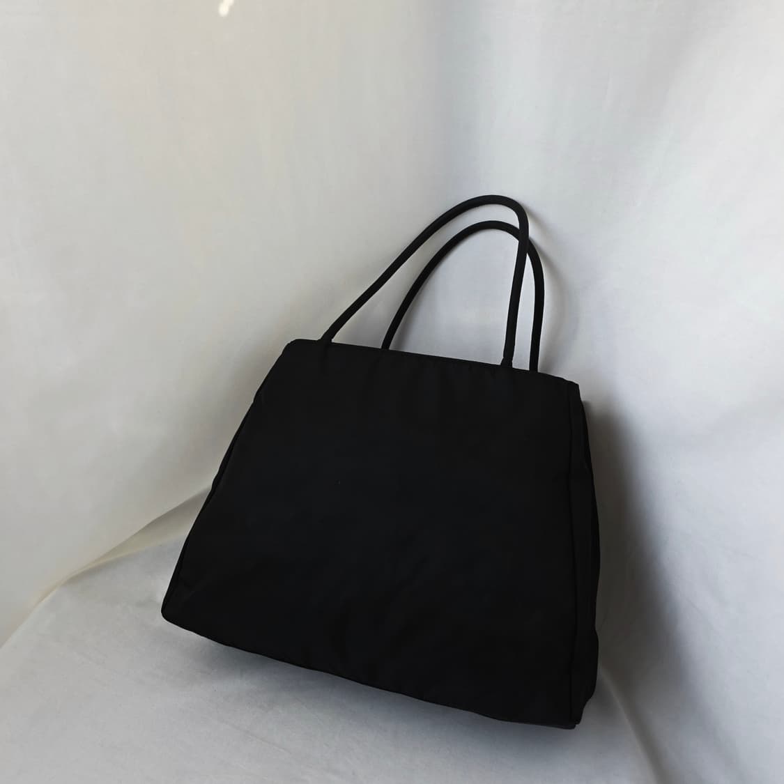 [정품 PRADA] 프라다 포코노 나일론 토트백 상품이미지2