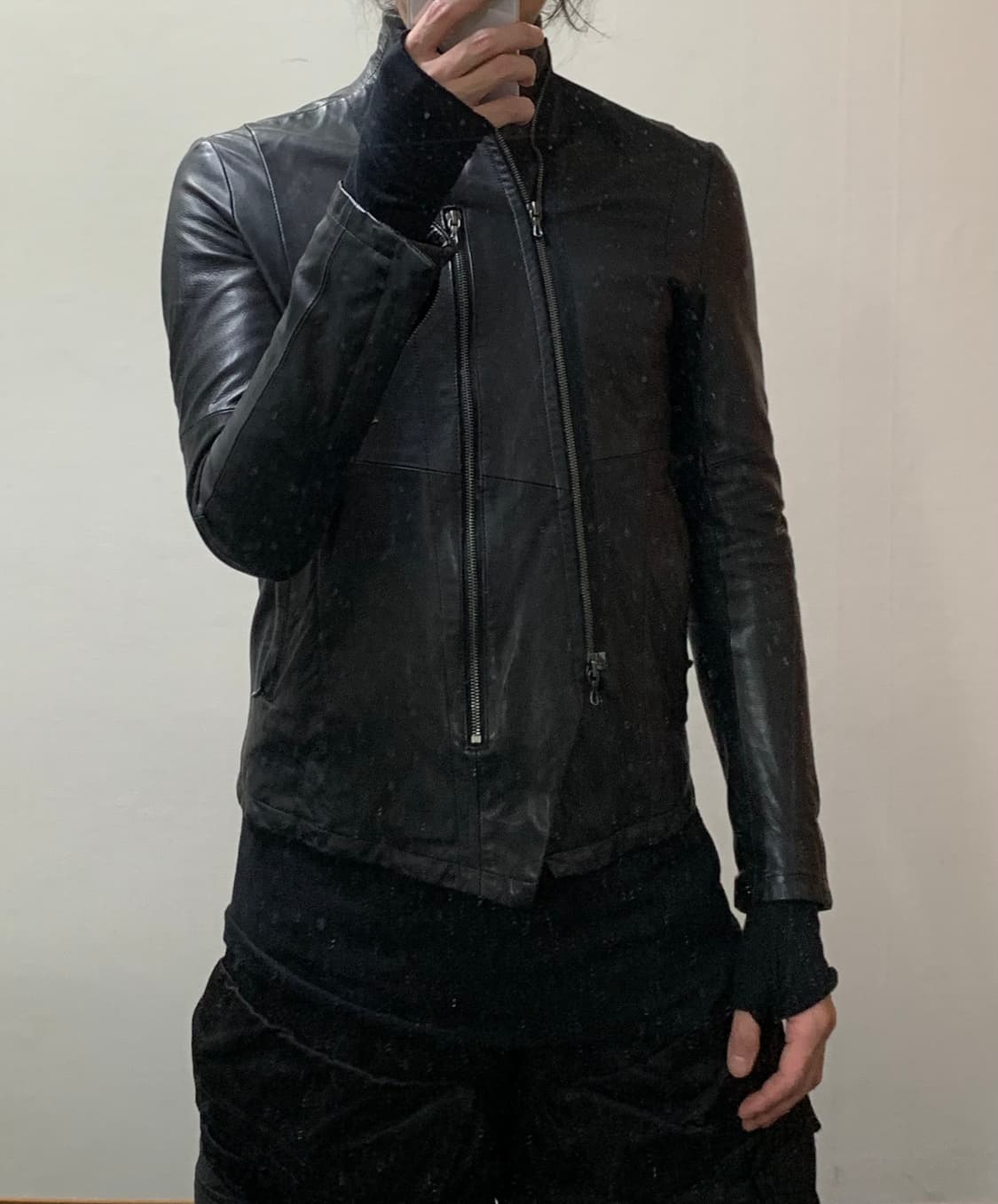 Julius 16fw 슬래쉬 하이넥 레더자켓 상품이미지9
