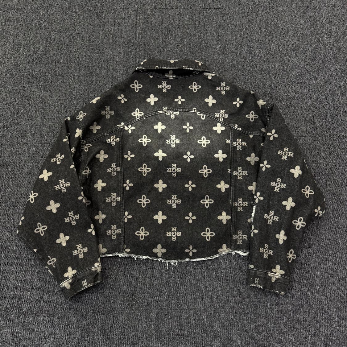 써저리 모노그램 클로버 트러커 데님 자켓 상품이미지5