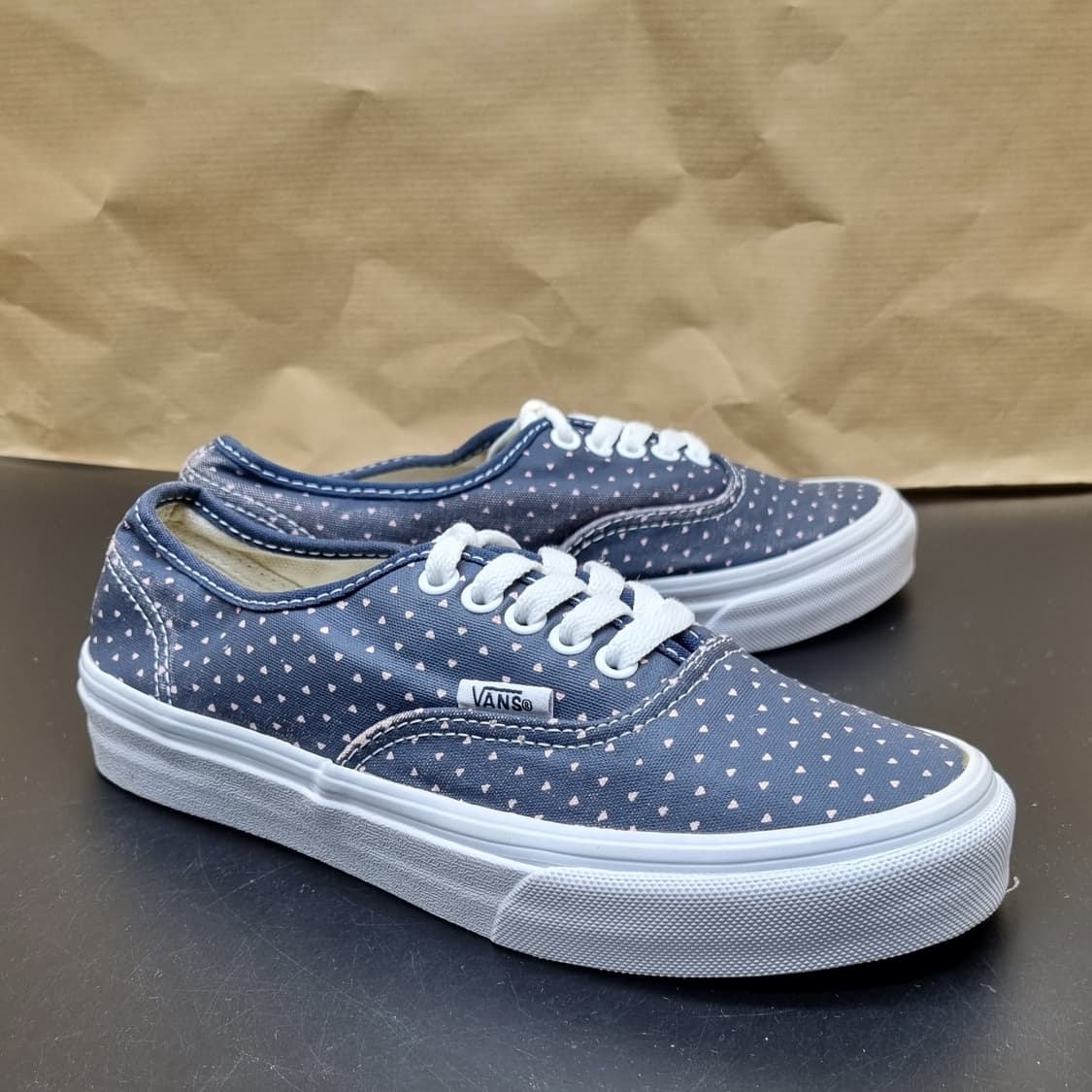 반스 어센틱 하트 스니커즈 220 상품이미지1