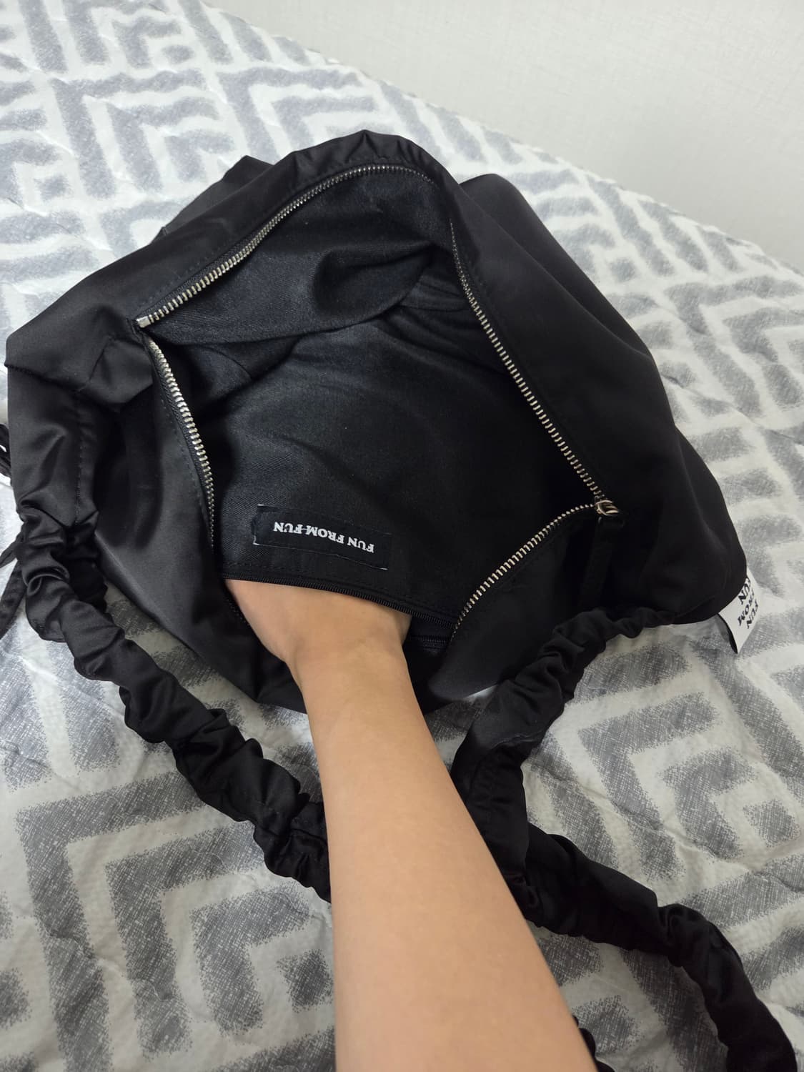 펀프롬펀 크루아상백 크로스 토트 숄더 슬링 백 상품이미지5