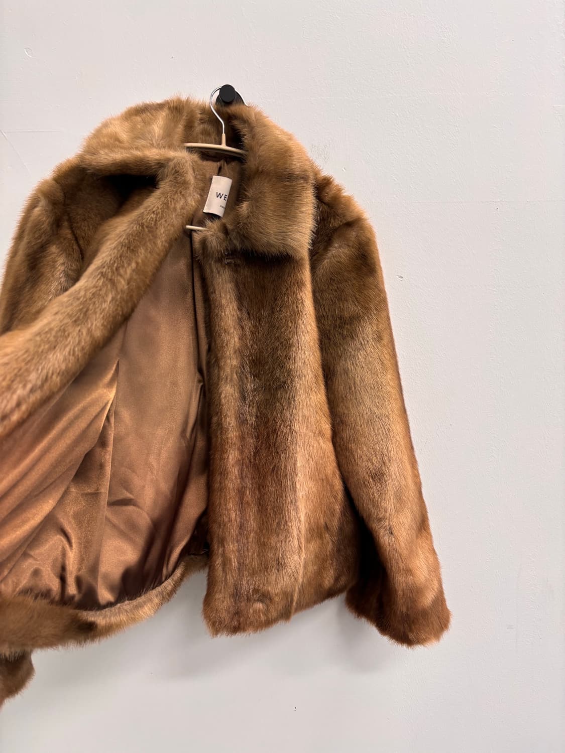 위아(we are) 페이크 밍크 퍼 자켓 브라운 상품이미지3