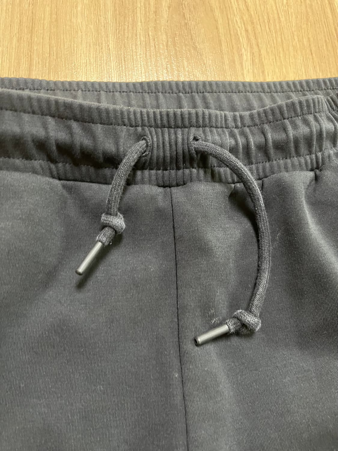 디스커버리 검정색 조거팬츠 상품이미지3