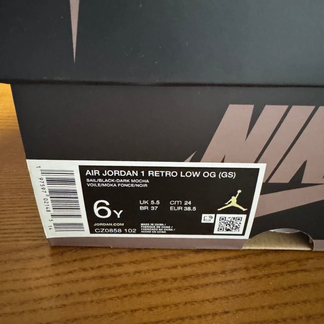 조던1 로우 모카 240(6Y) 상품이미지4
