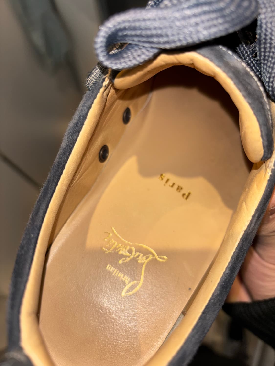 크리스챤 루부탱 스파이크 울라토 로우 42>43사이즈로 교환 합니다 상품이미지4