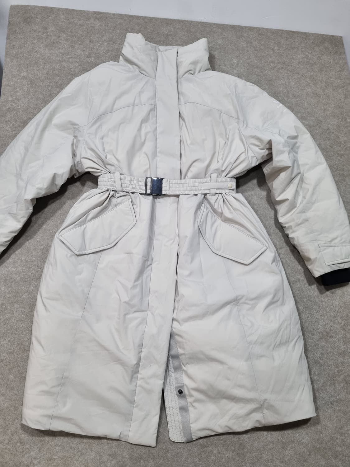 여성 100 블랙야크 거위털 패딩 상품이미지9