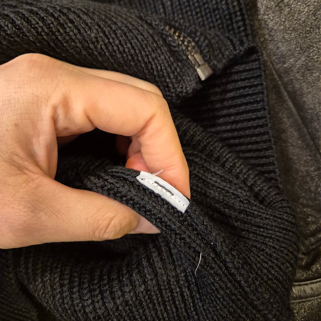 여성-S 자라 블랙 숏 집업니트  상품이미지4