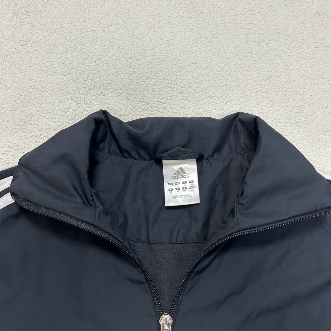 Adidas black cropped custom windbreaker 상품이미지6