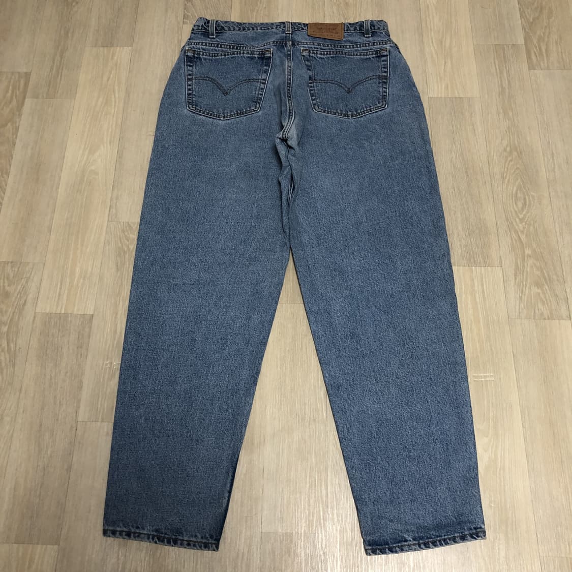 (36) 90's 리바이스 미국제 560 루즈핏 테이퍼드 연청 데님 상품이미지6