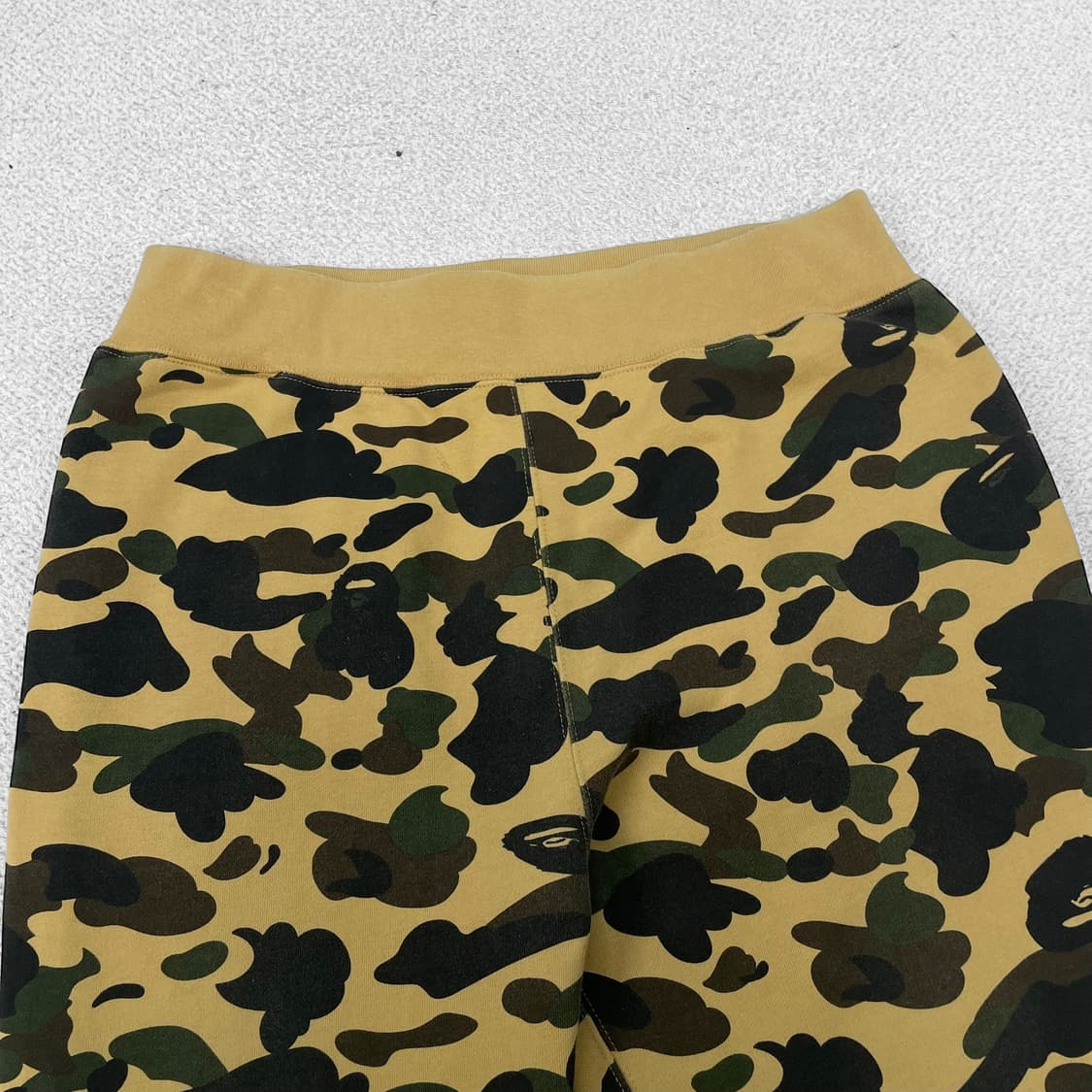 베이프 Bape 1st 카모 황계 스웻 조거 팬츠 상품이미지2