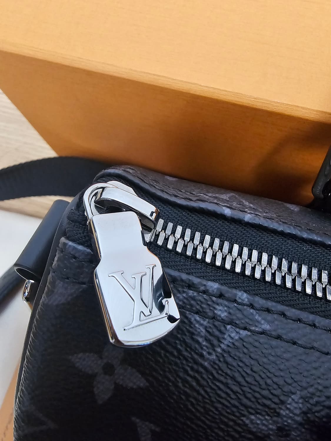 루이비통 이클립스 키폴25 반둘리에 신형 26년 상품이미지10