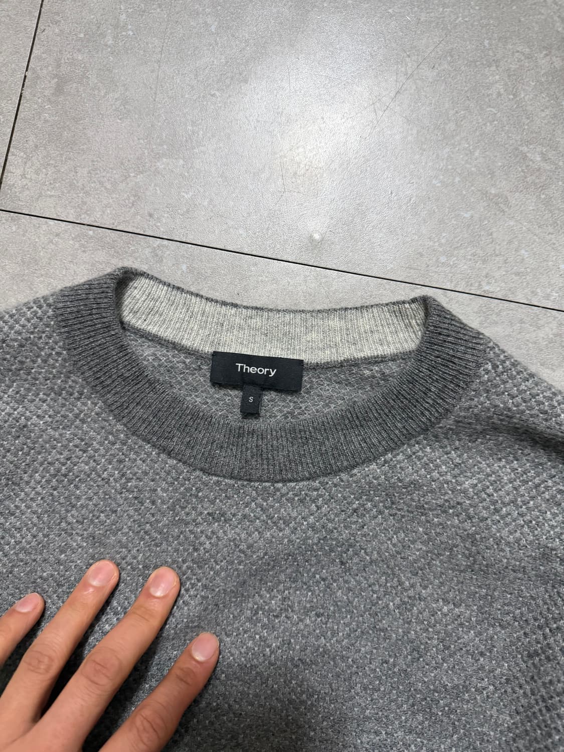 띠어리 캐시미어 100 그레이 빈티지 울 니트  95 size   상품이미지3