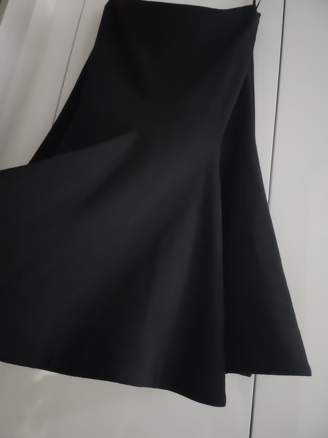 지방시 블랙 울  플레어 스커트 상품이미지3