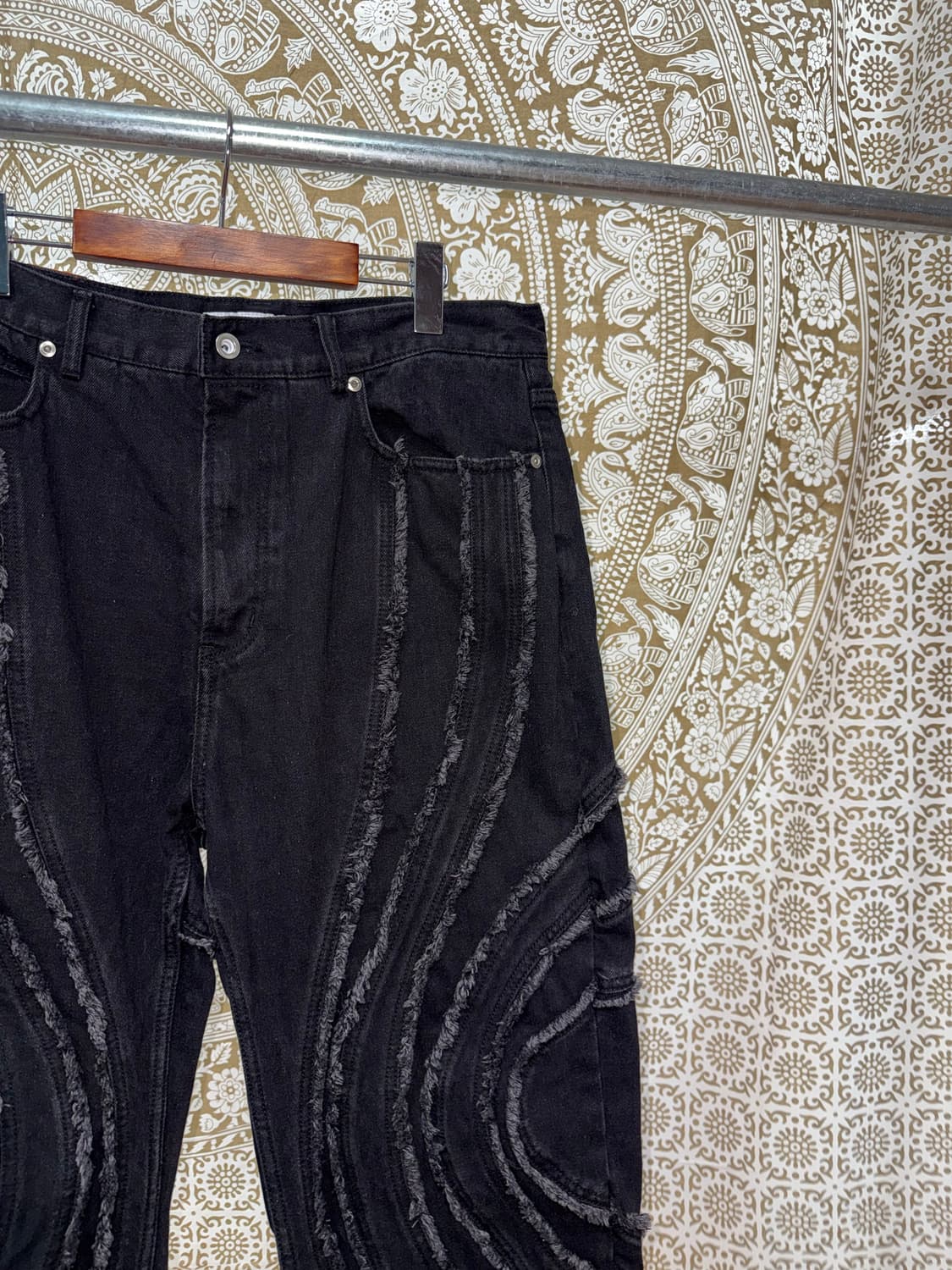 예스아이씨 절개 디테일 흑청 데님팬츠  상품이미지4