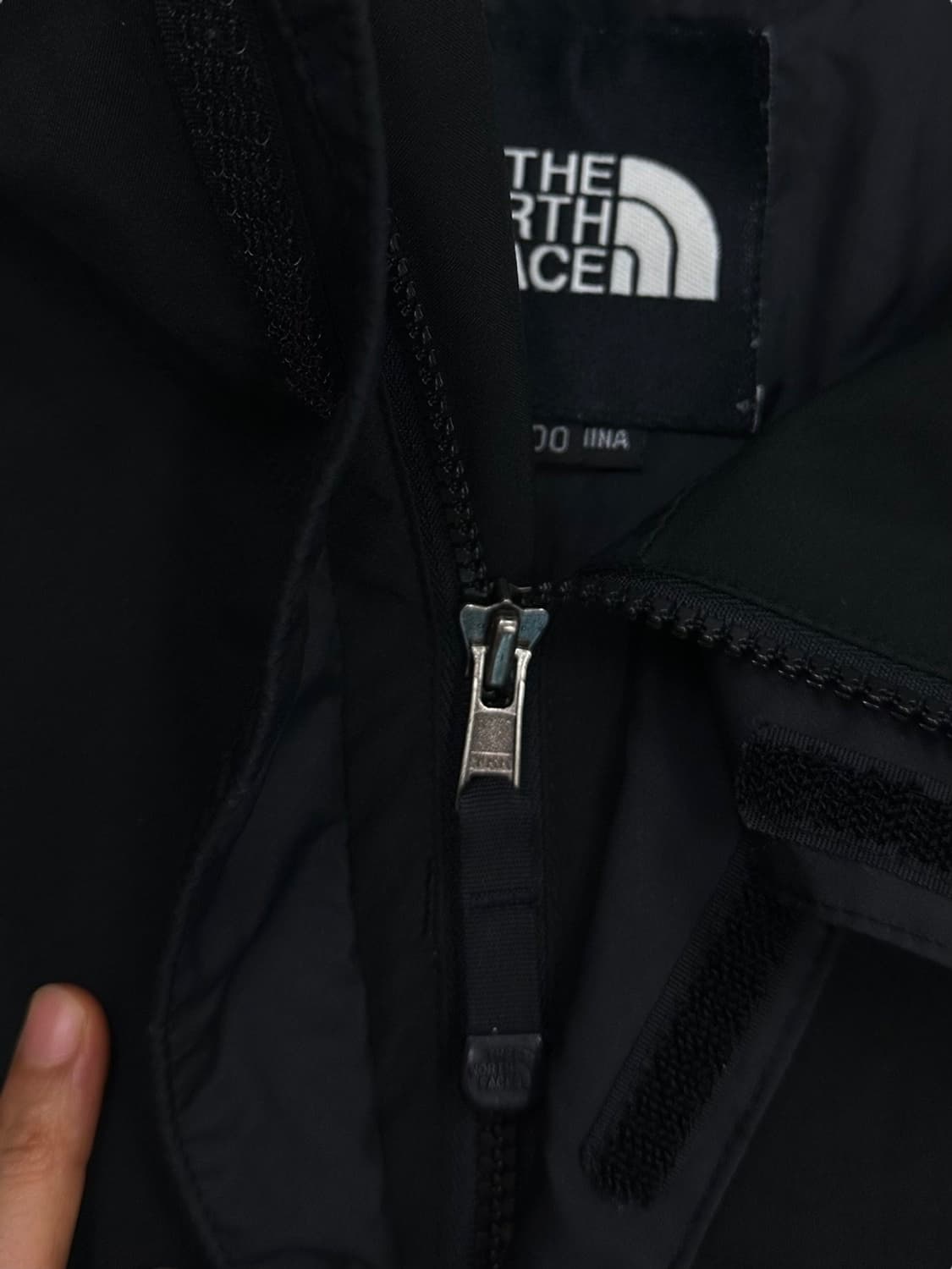 노스페이스 바람막이 블랙 (L)  상품이미지4