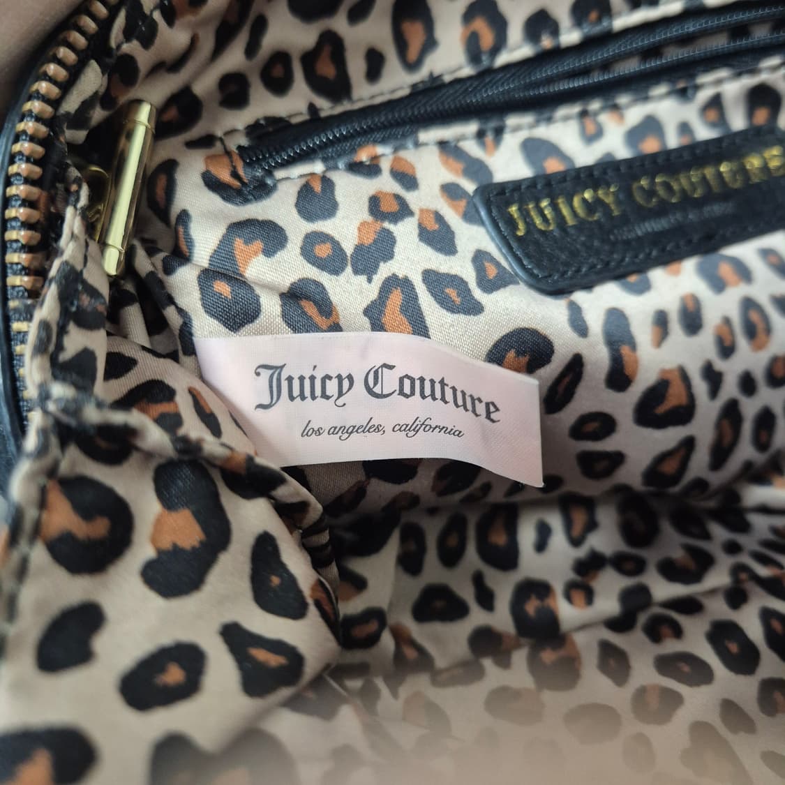 쥬시꾸뛰르(Juicy Couture) 블랙 미니 체인 크로스백 상품이미지9