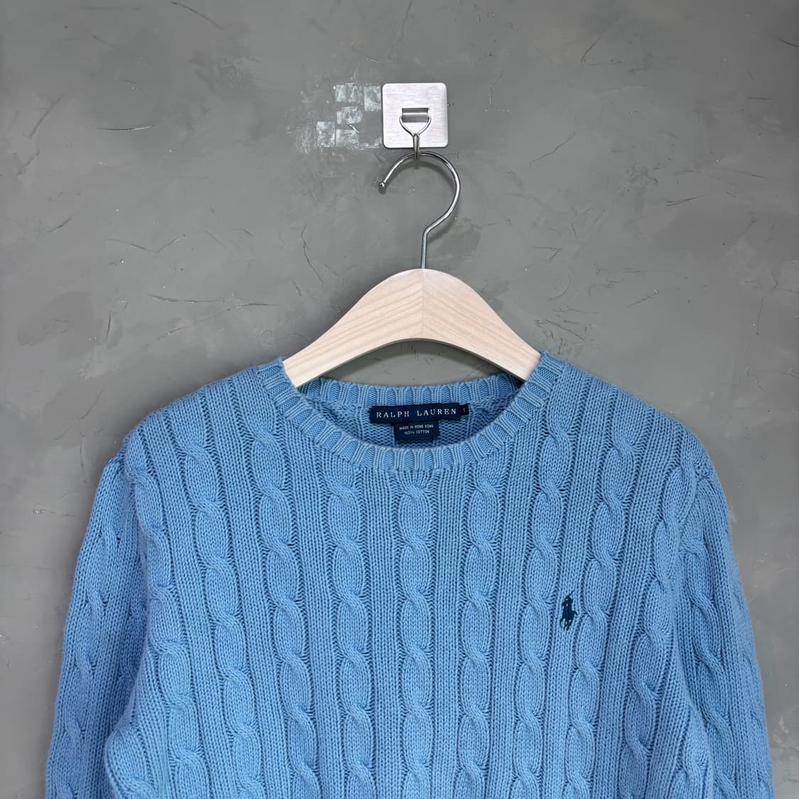 폴로 랄프로렌 꽈배기 니트 하늘 상품이미지2