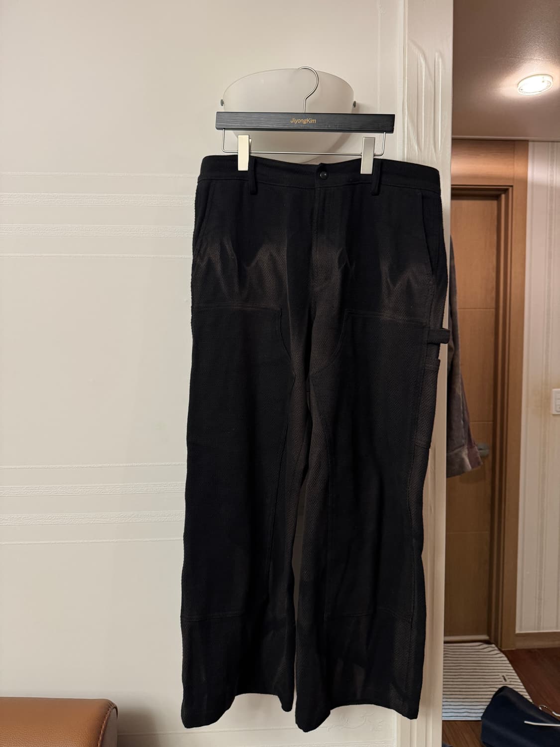 지용킴 25SS 더블니 팬츠 블랙 상품이미지1