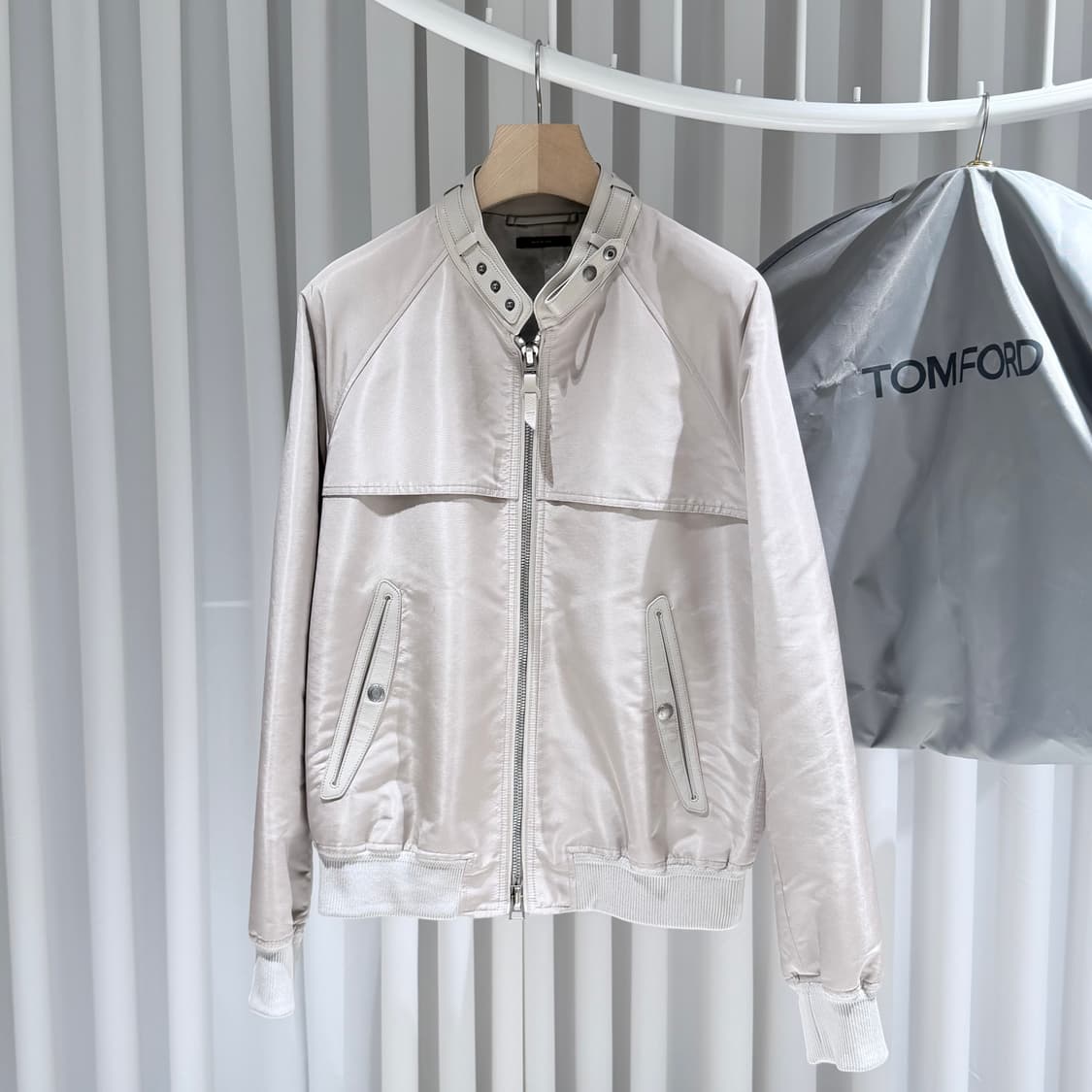 (A/50) / 톰포드 실크 봄버 레더 자켓 상품이미지1