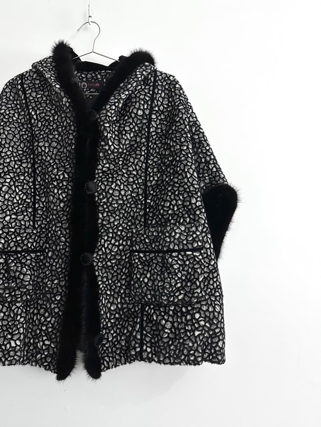 Pebble hoody poncho jacket / black 상품이미지2
