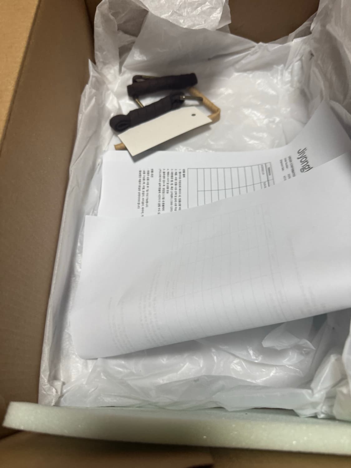 [Uk9] 클락스 x 지용킴 선 블리치드 왈라비 블랙 상품이미지6